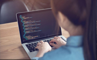 十堰 api php源码,下载的php源码怎么运行呢？